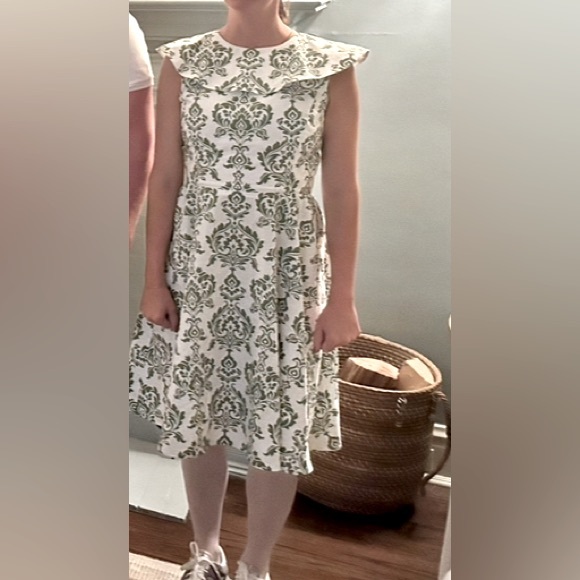 Sound of Music Women’s Dress - Picture 2 of 3